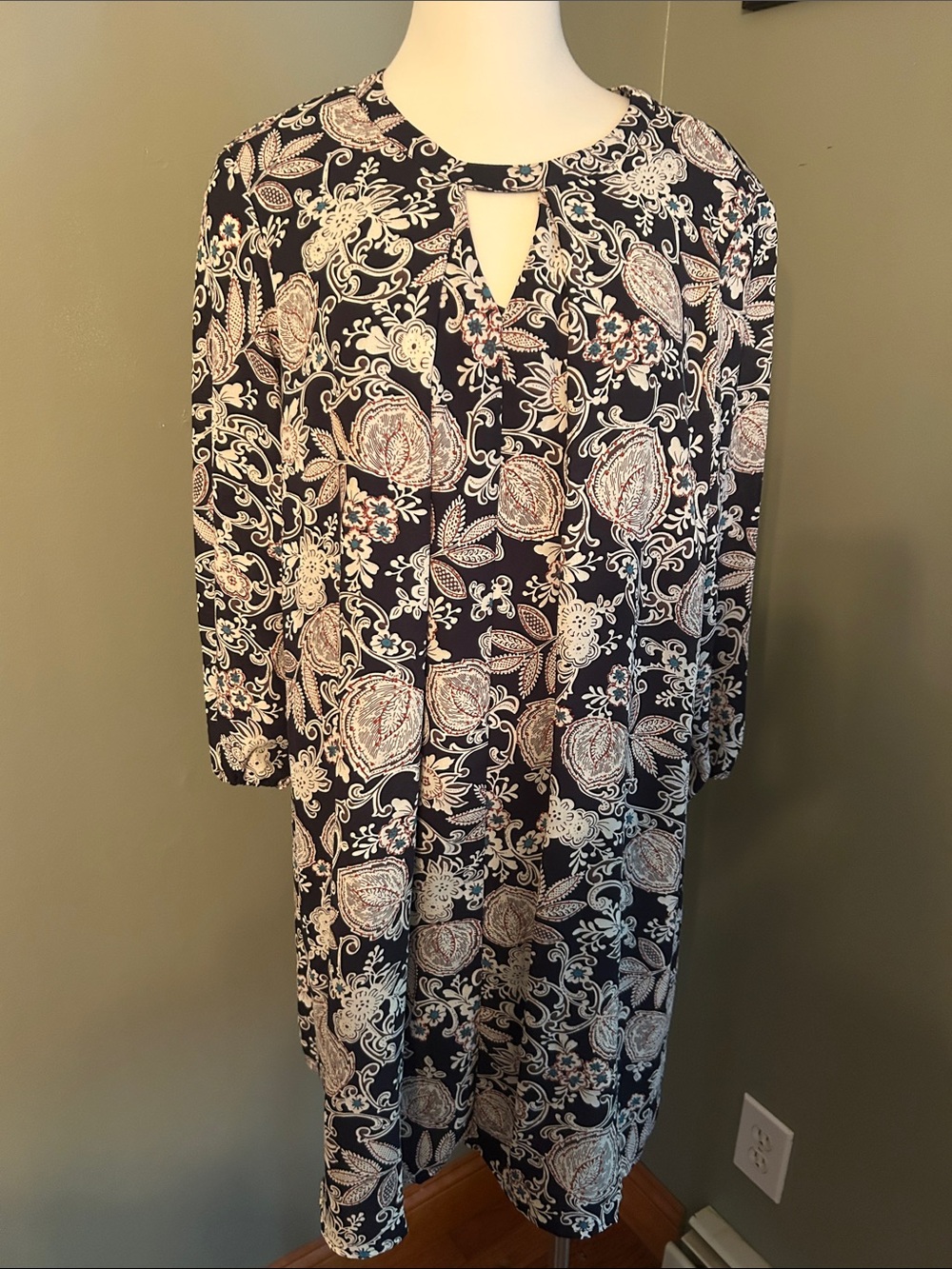 Chelsea & Theodore Navy Paisley Keyhole Boho Tunic Dress